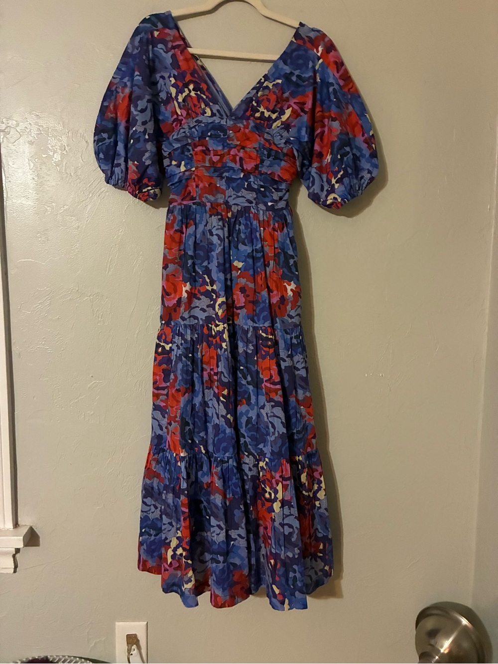 Ro’s Garden V-Neck Puff Sleeve Floral Maxi Dress in Blue and Red